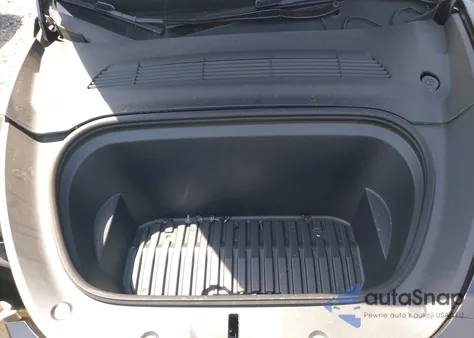 2024 Tesla Model Y Long Range Dual Motor All-Wheel Drive from USA, damaged, VIN 7SAYGAEEXRF092728